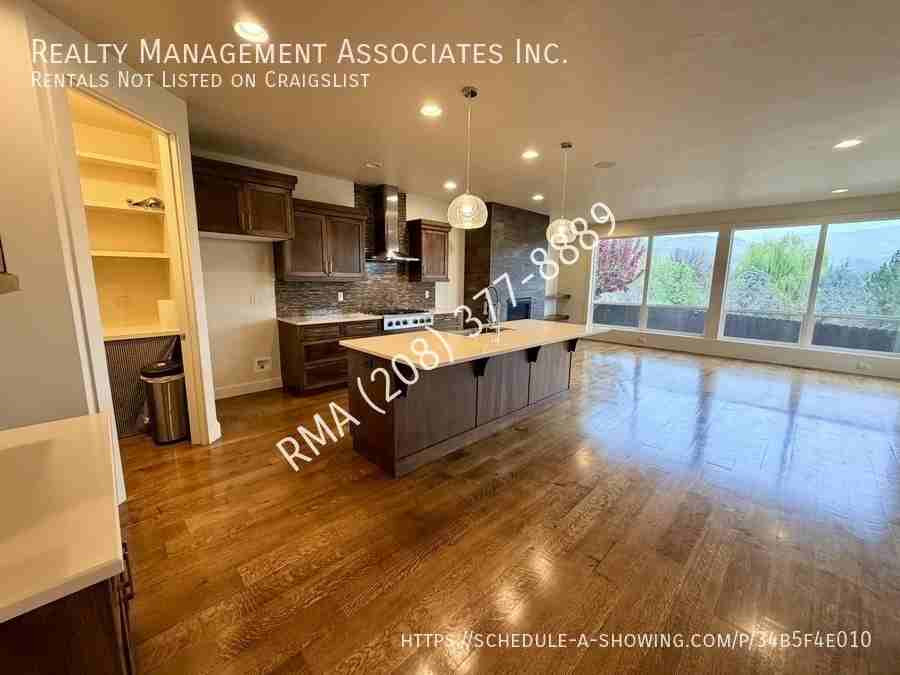2552 E Boise Ave - Photo 4 of 31
