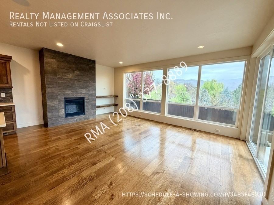 2552 E Boise Ave - Photo 6 of 31