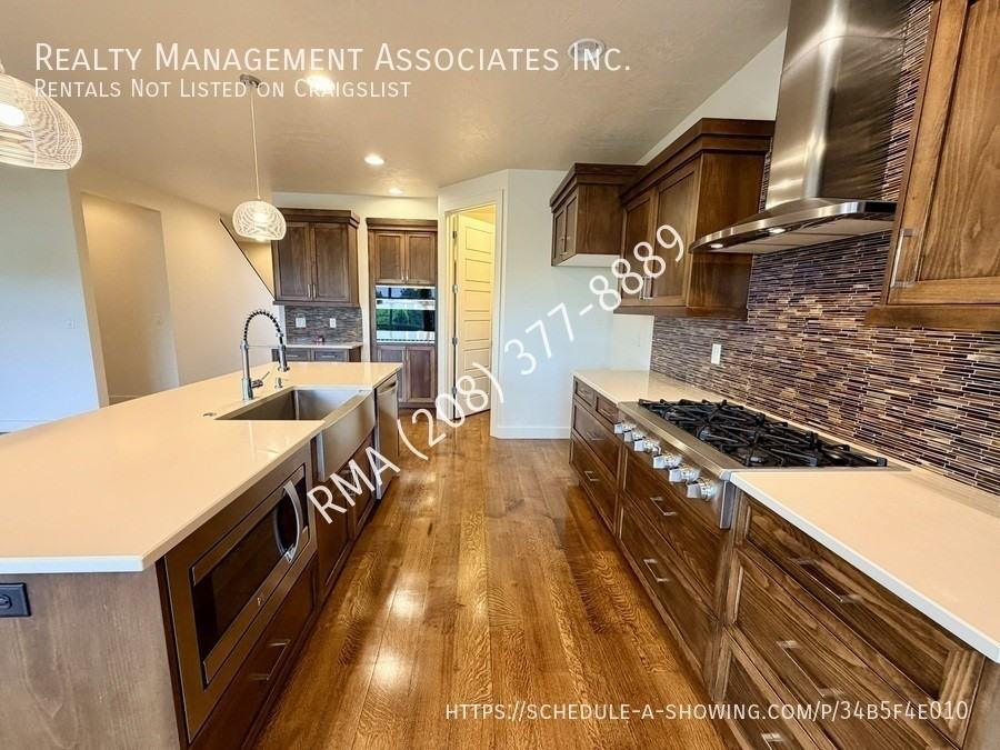 2552 E Boise Ave - Photo 7 of 31