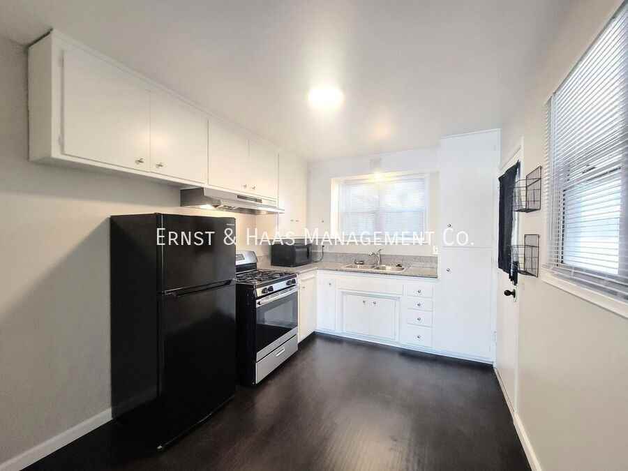 735 Cedar Ave #04 - Photo 6 of 13