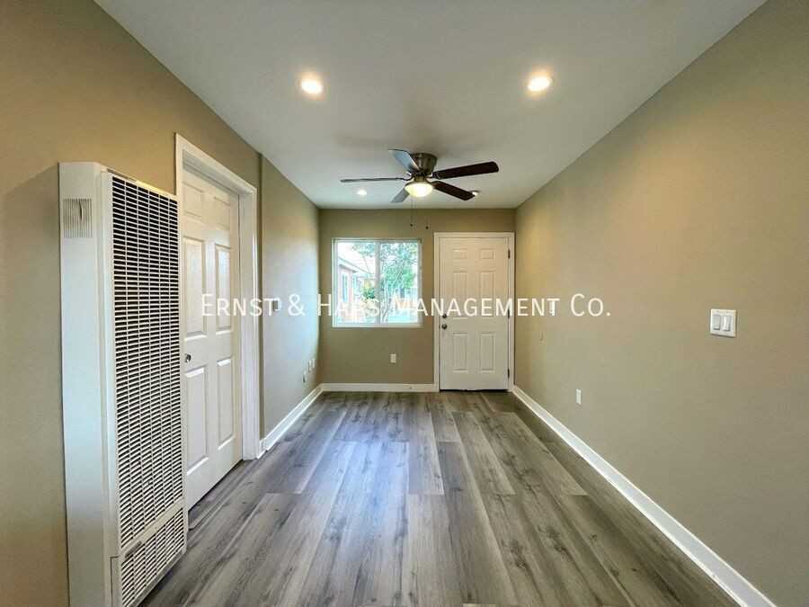 4331 Walnut Ave #C - Photo 3 of 12