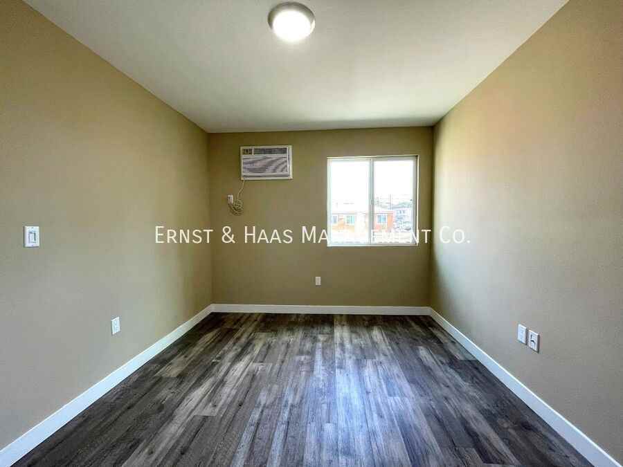 4331 Walnut Ave #C - Photo 6 of 12