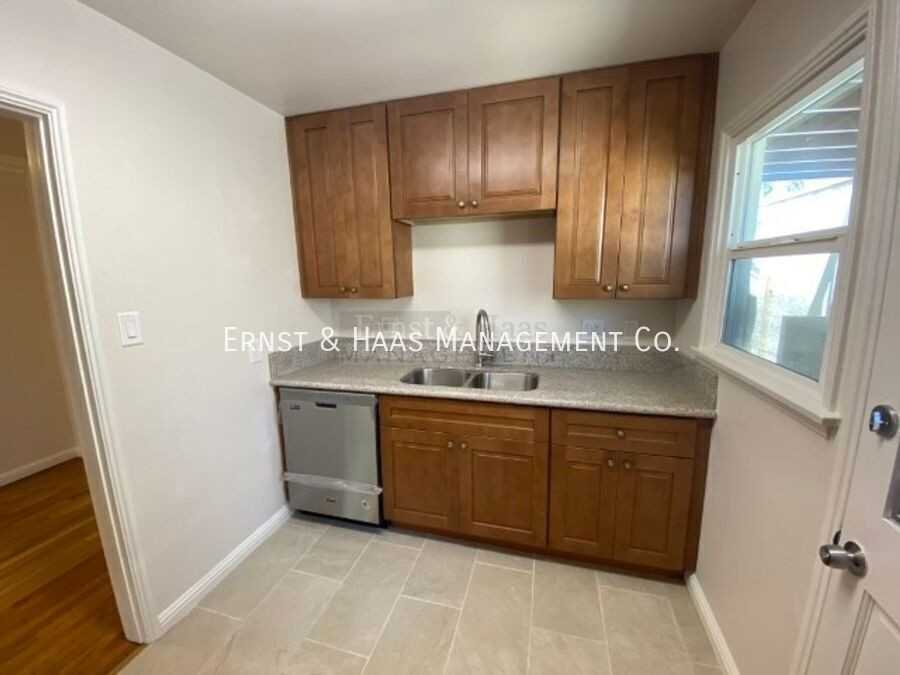 5235 E The Toledo #C - Photo 5 of 14