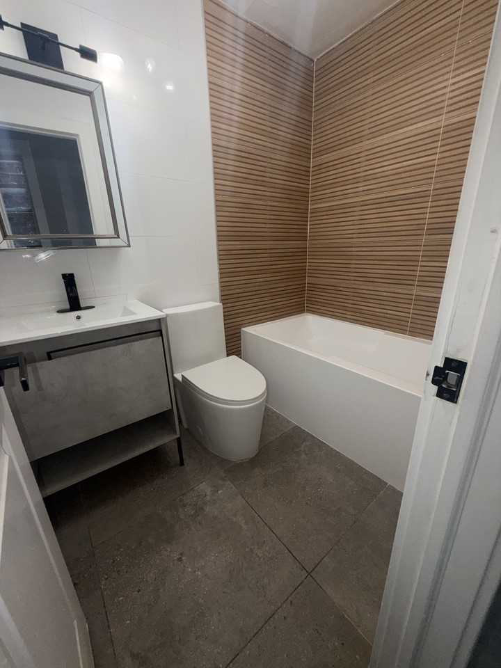 69 Lincoln St #2R - Photo 3 of 8