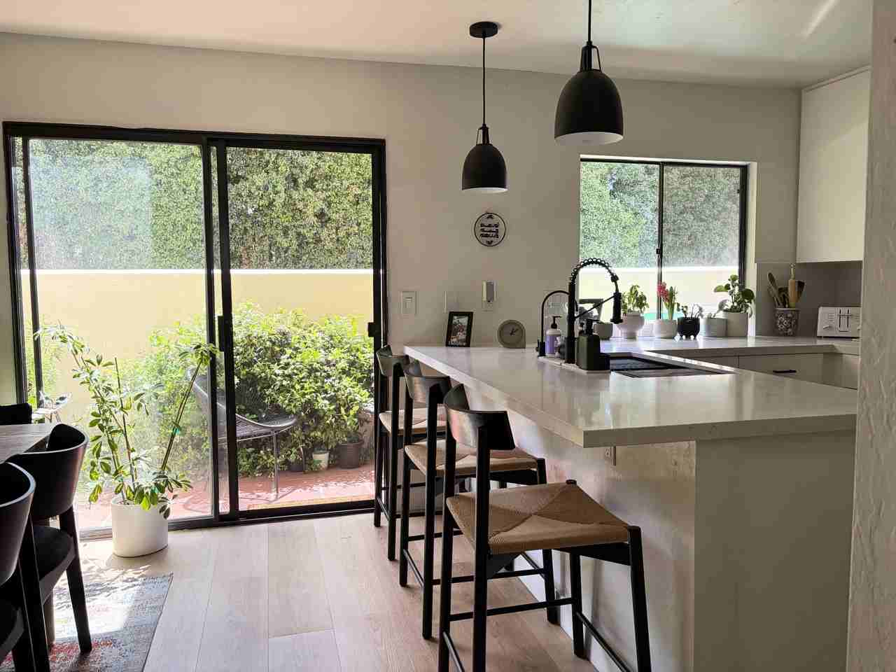 132 W Alamar Ave #1 - Photo 7 of 25