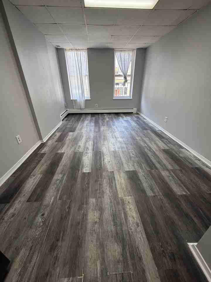 14 Sherman Ave #4 - Photo 2 of 5