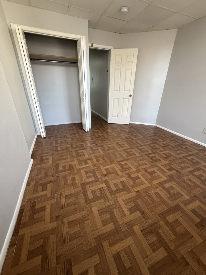 14 Sherman Ave #4 - Photo 5 of 5