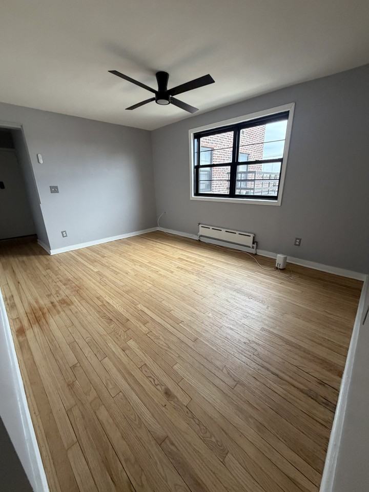 87 Belgrove Dr #3B - Photo 3 of 9