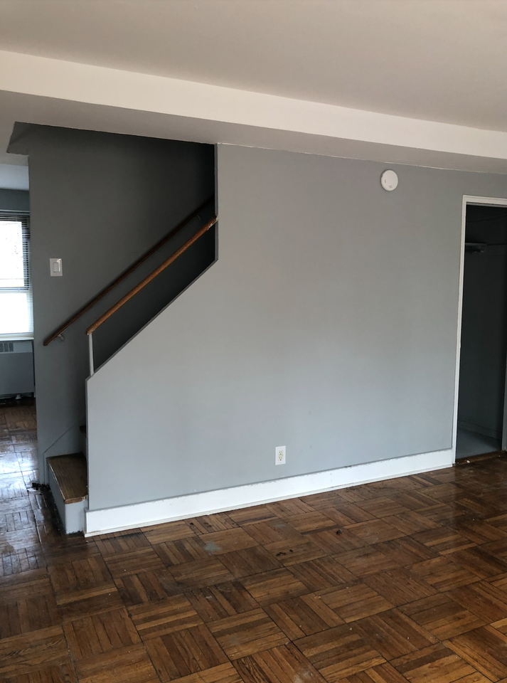 19610 65th Cres #L - Photo 2 of 12