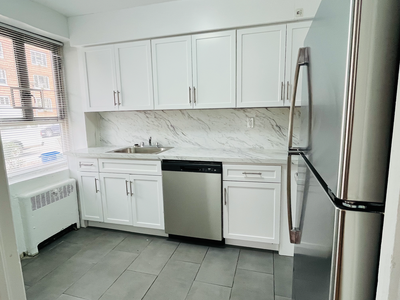 19610 65th Cres #L - Photo 3 of 12