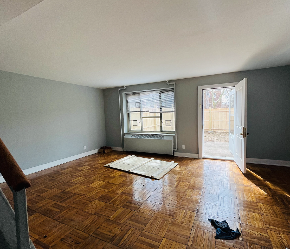 19610 65th Cres #L - Photo 5 of 12