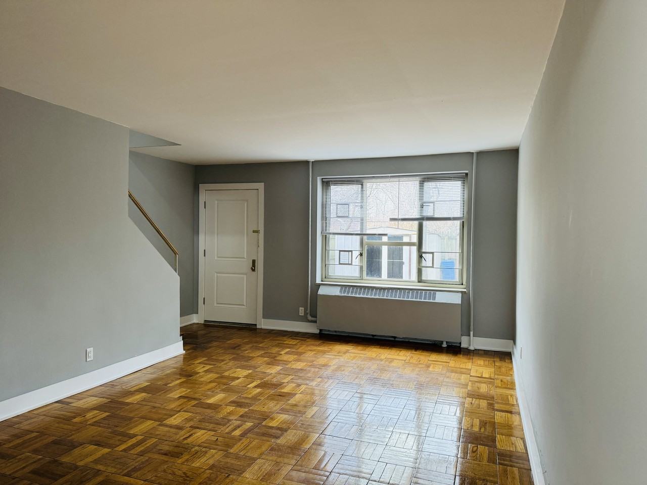 6750 192nd St #H - Photo 3 of 8