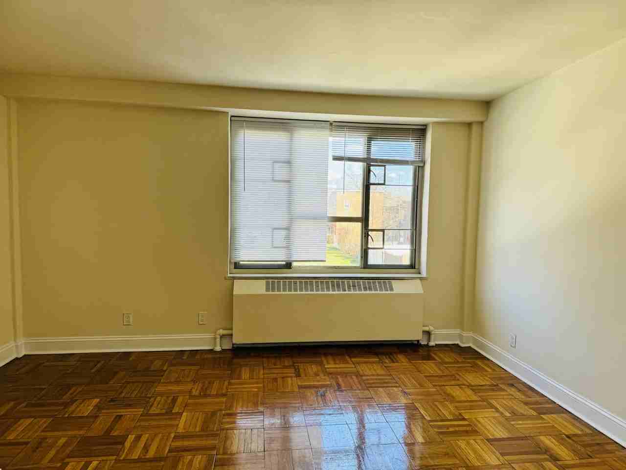 6419 194th Ln #E - Photo 7 of 7