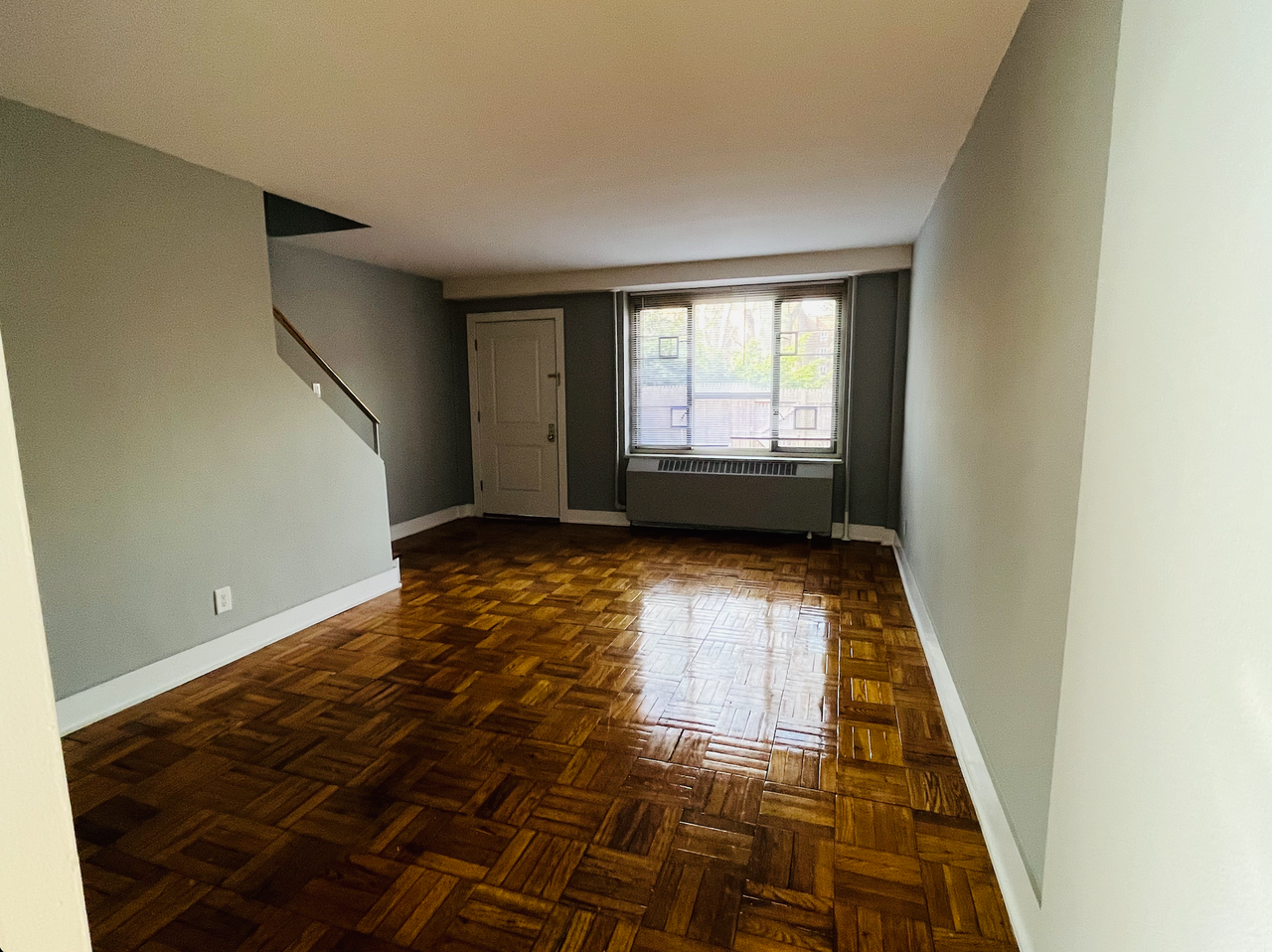 19235 71st Cres #C - Photo 2 of 8