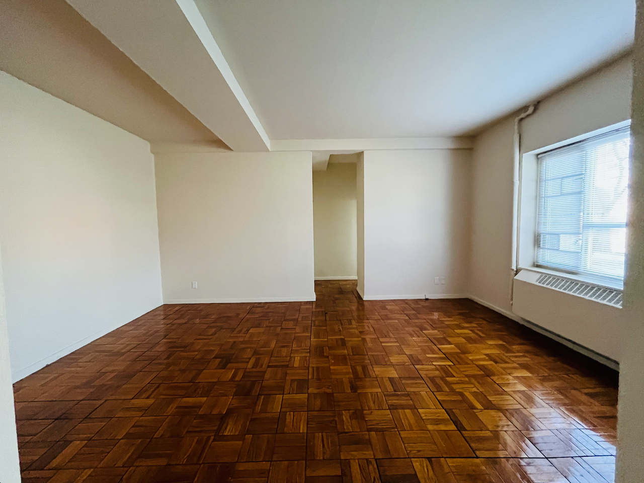 19019 71st Cres #E - Photo 3 of 5