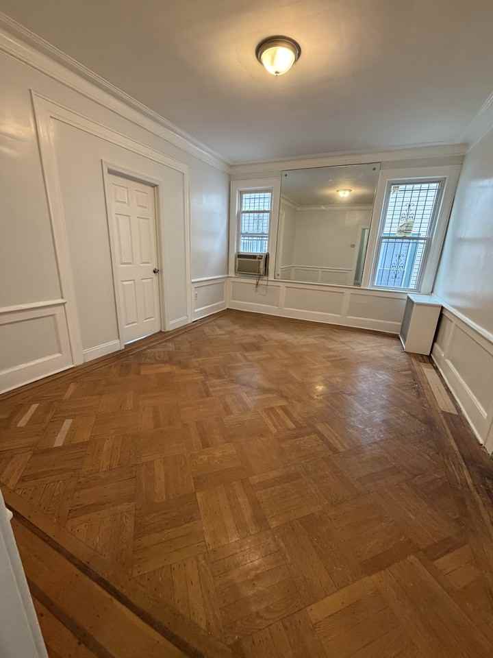 116 1st St #1 - Photo 2 of 8