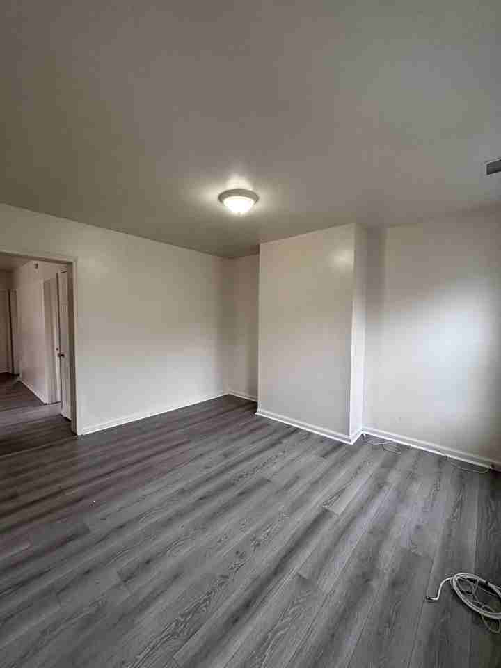 116 N 1st St #2 - Photo 4 of 10