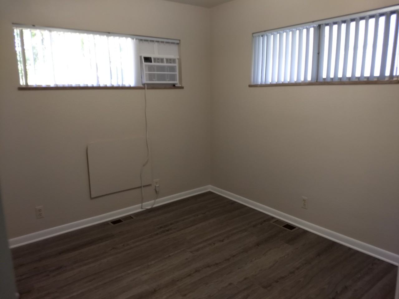 284 North Ave #4 - Photo 6 of 11