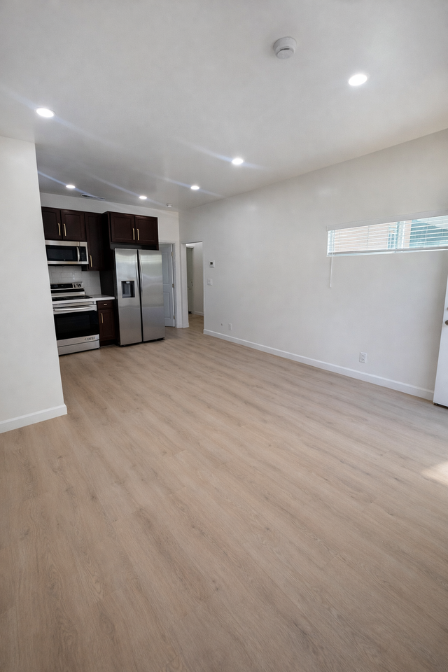 9150 Columbus Ave #NA - Photo 3 of 15