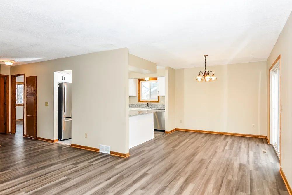 408 Sheyenne Dr #NA - Photo 3 of 5