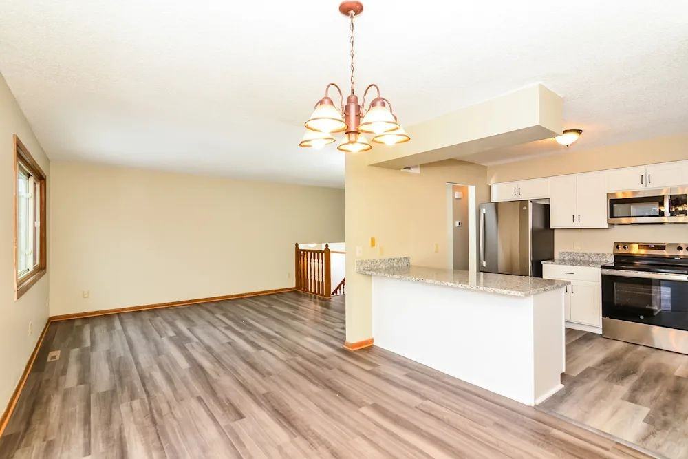 408 Sheyenne Dr #NA - Photo 4 of 5