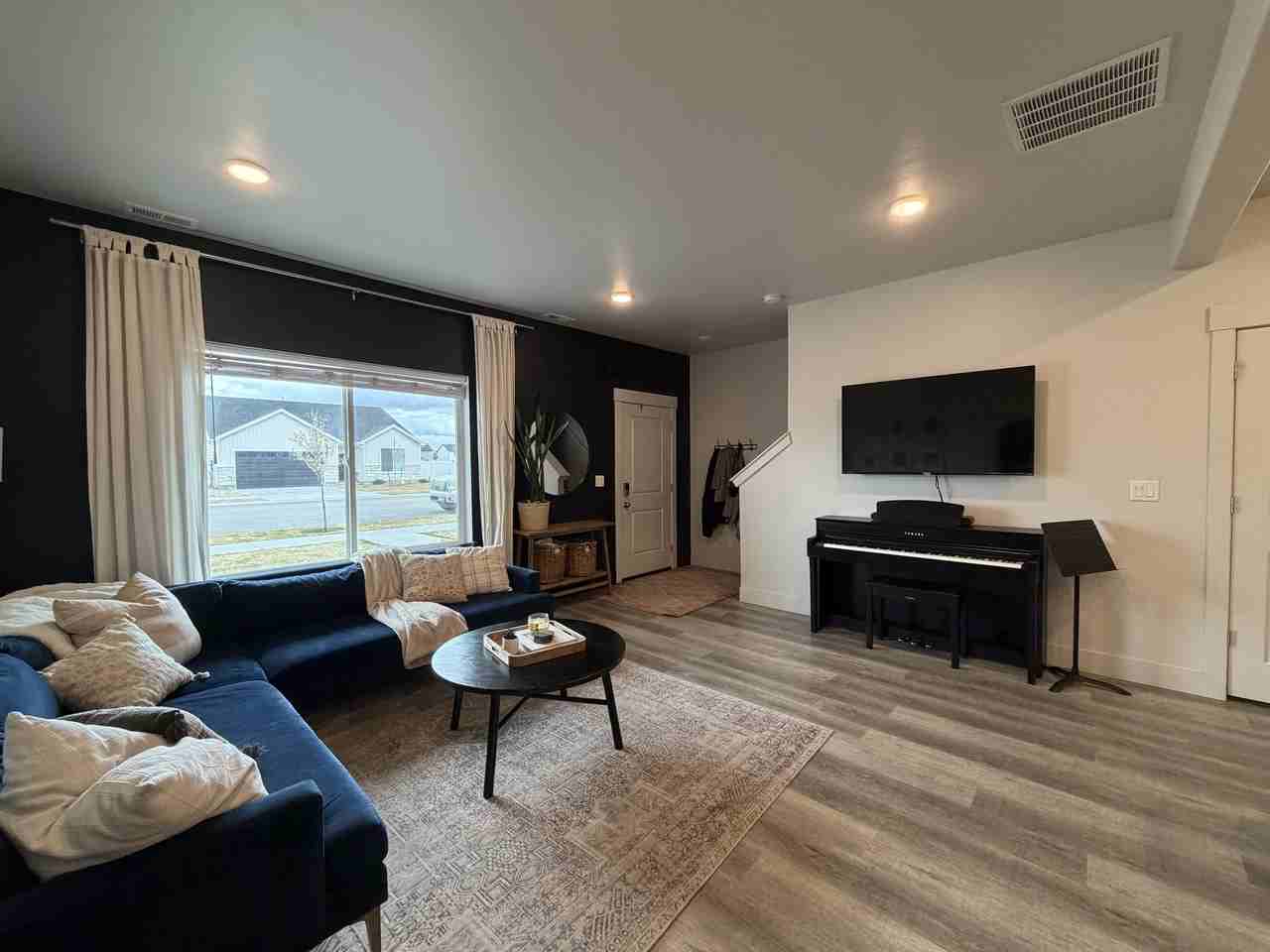 651 S 2400 W #22103 - Photo 4 of 18