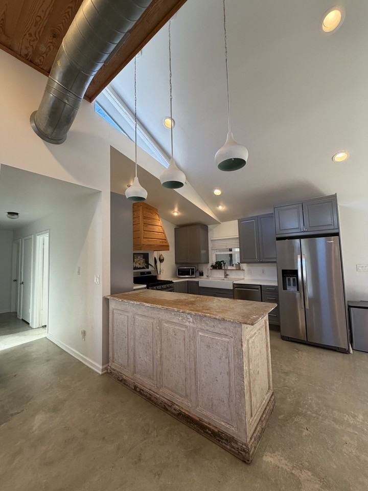 5661 Oak Blvd #NA - Photo 3 of 25