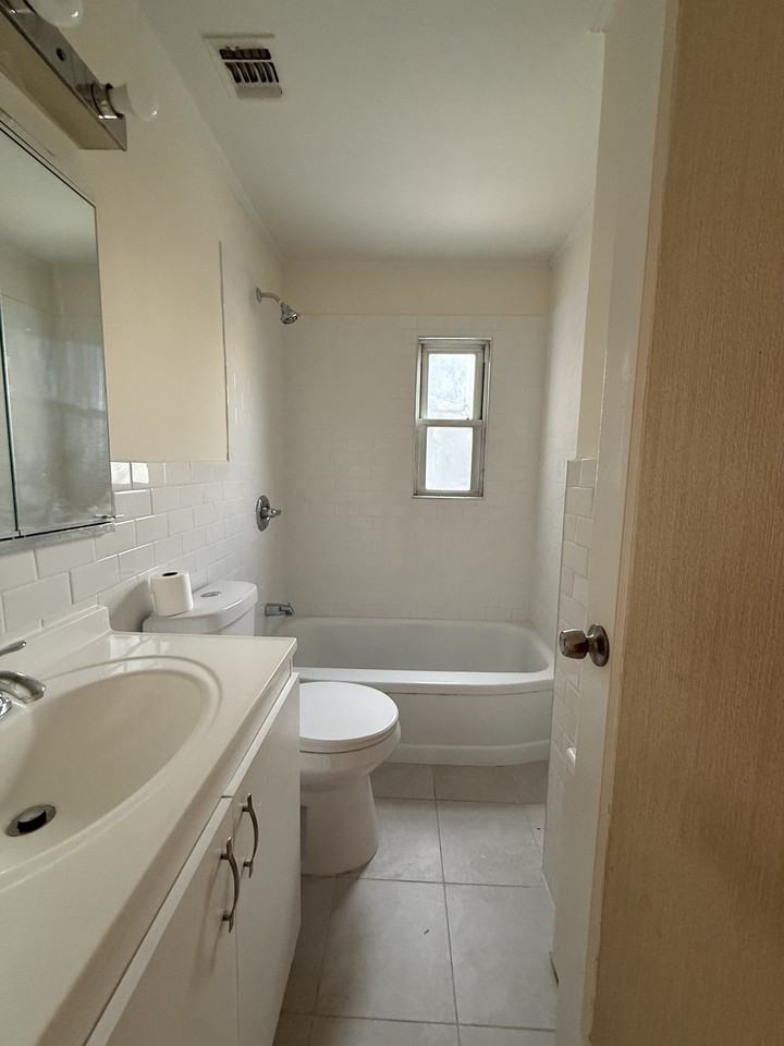 1053 N 6th St #NA - Photo 4 of 10