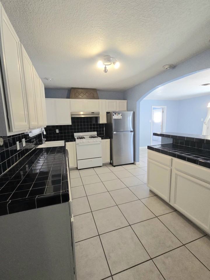 204 Stratus Rd #NA - Photo 7 of 27