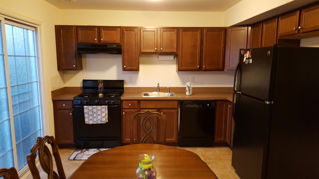 18 Alerica Ln #18 - Photo 2 of 16