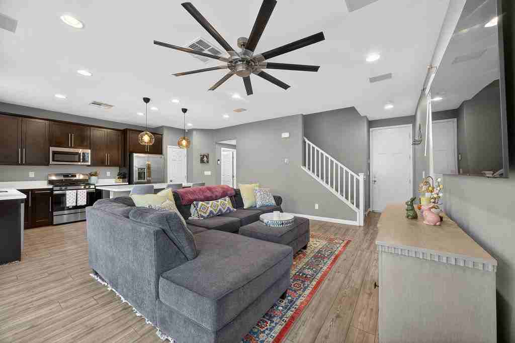 10487 Mount Charleston Ave #NA - Photo 5 of 33