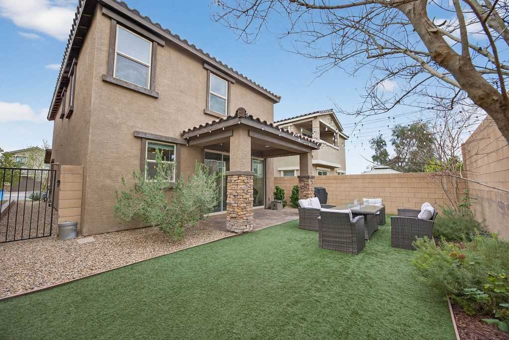 10487 Mount Charleston Ave #NA - Photo 7 of 33
