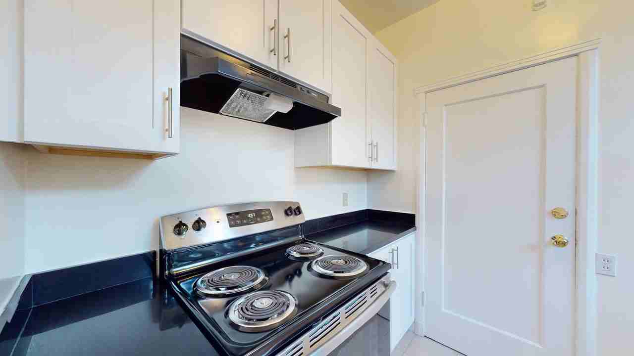 1737 Chestnut St #5 - Photo 7 of 16