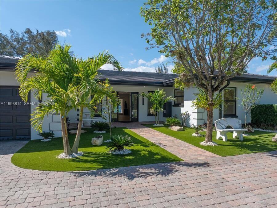 5120 Carillo St - Photo 4 of 50