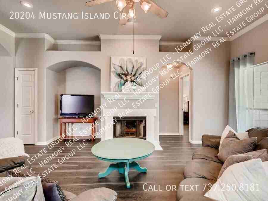 20204 Mustang Island Cir - Photo 4 of 19