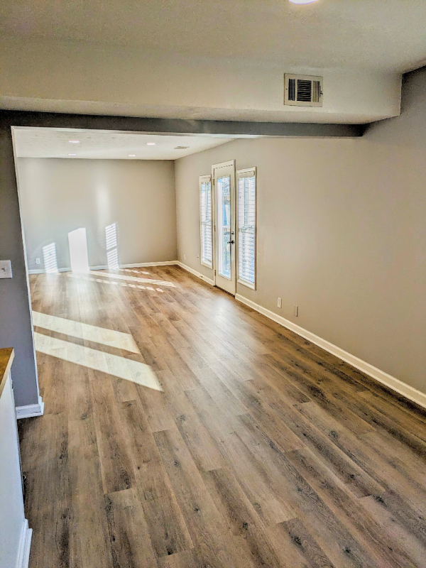 12723 Woodcrest Plz #224 - Photo 5 of 34