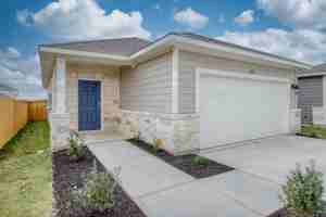 featured image of 215 Kellys Heroes Way