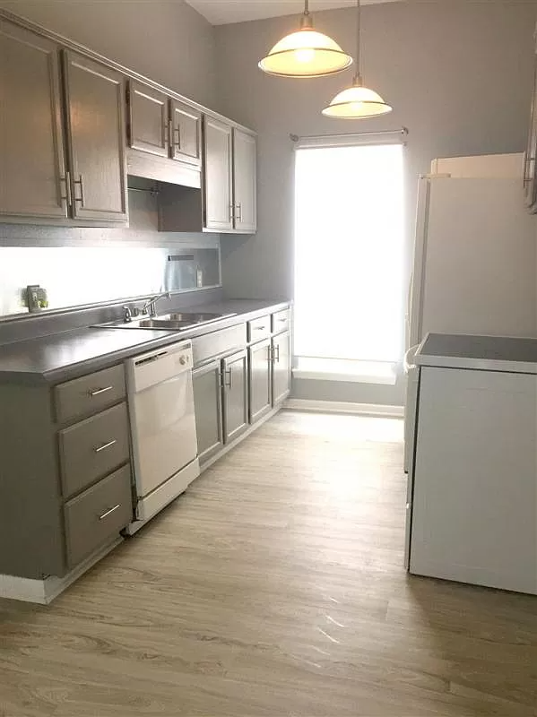 104 Kings Ferry Way - Photo 4 of 11