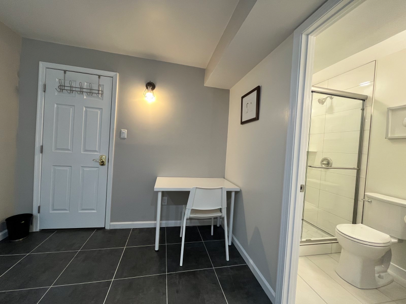 2901 Glory Ct - Photo 2 of 14