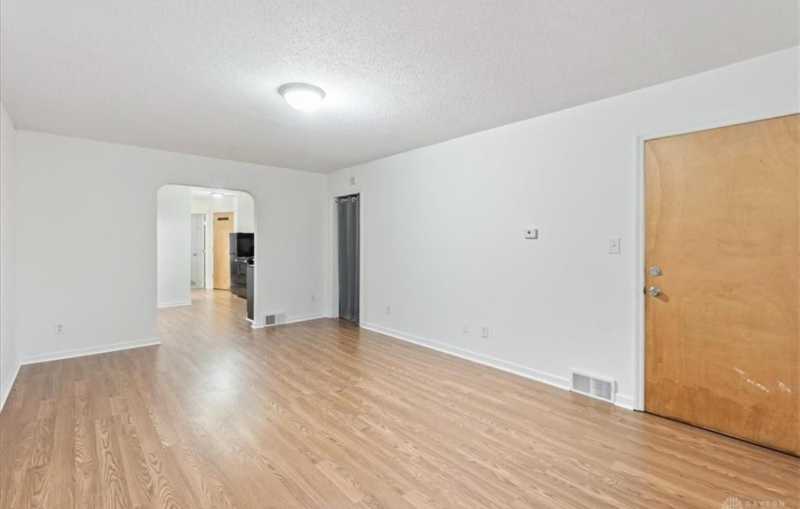 219 Victor Ave #2 - Photo 2 of 8