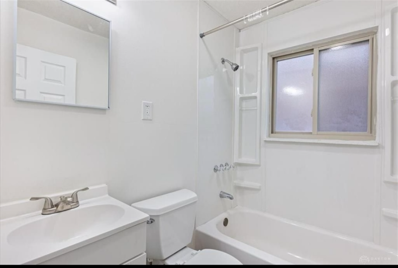 219 Victor Ave #2 - Photo 7 of 8