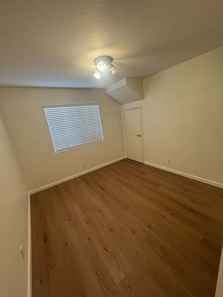 331 Newport Ave #1 - Photo 7 of 20