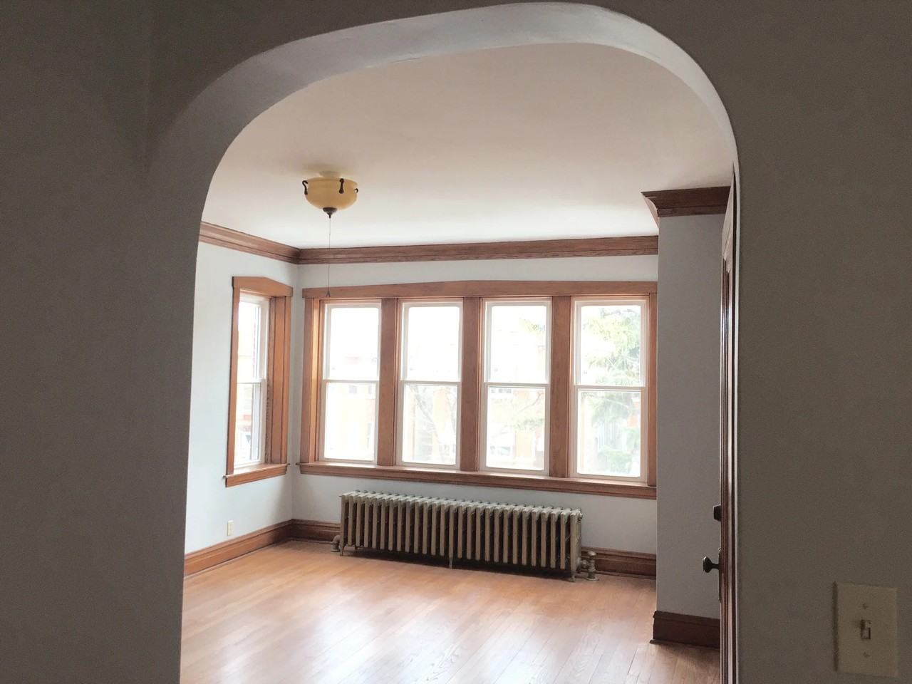 1846 Wesley Ave - Photo 3 of 20