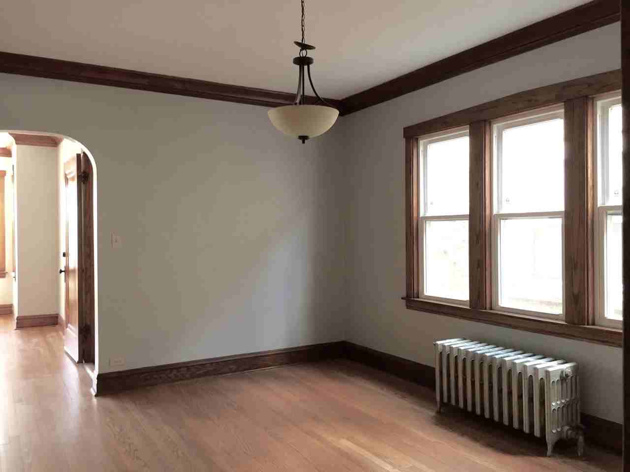 1846 Wesley Ave - Photo 7 of 20