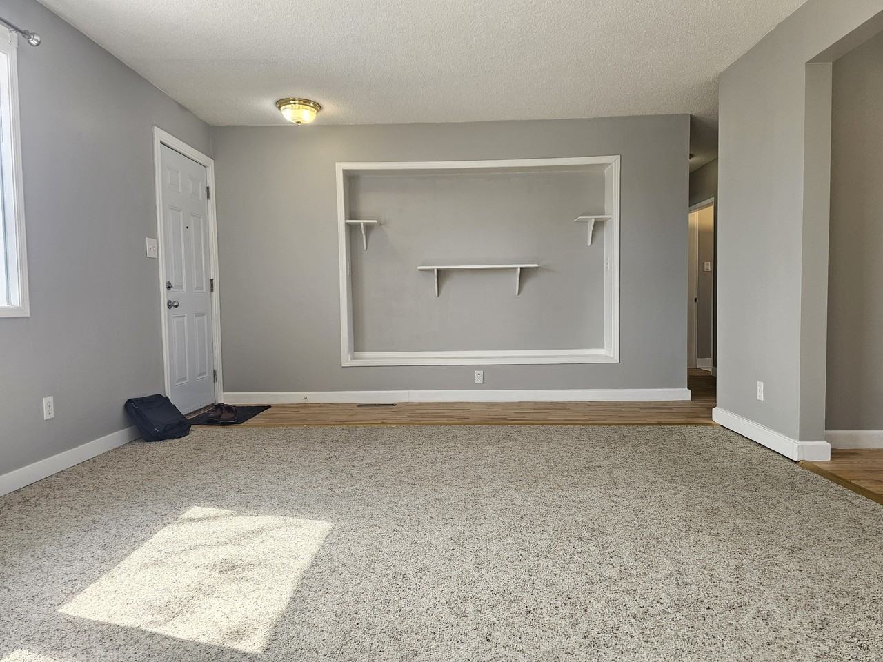 9512 128 Ave Nw - Photo 4 of 19
