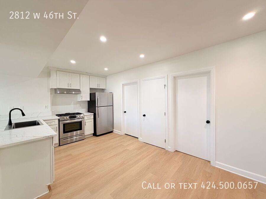 2812 W 46th St - Photo 6 of 25