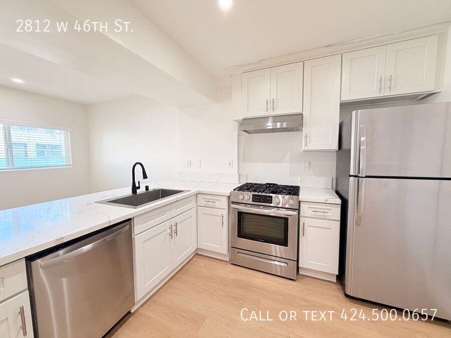 2812 W 46th St - Photo 7 of 25