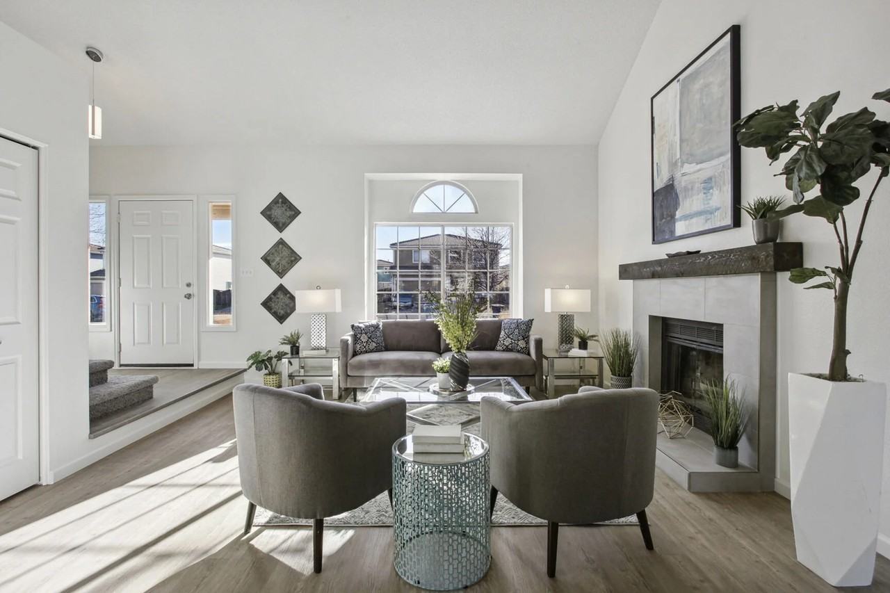 21103 E 42nd Ave - Photo 2 of 20