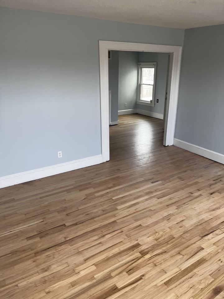 809 Broadway #2 - Photo 7 of 11