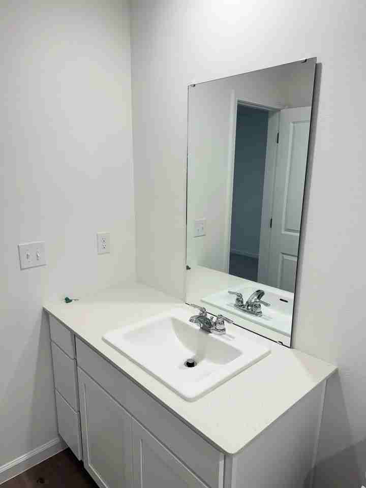 90 Bay Springs Blvd - Photo 4 of 13